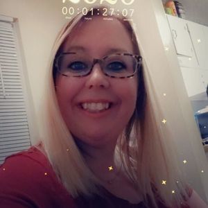 Meet your Posher, Casey